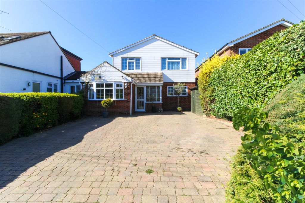 Property photo 1 of 20 Frontage