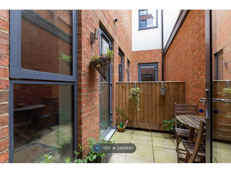 Property photo 3 of 12 Patio