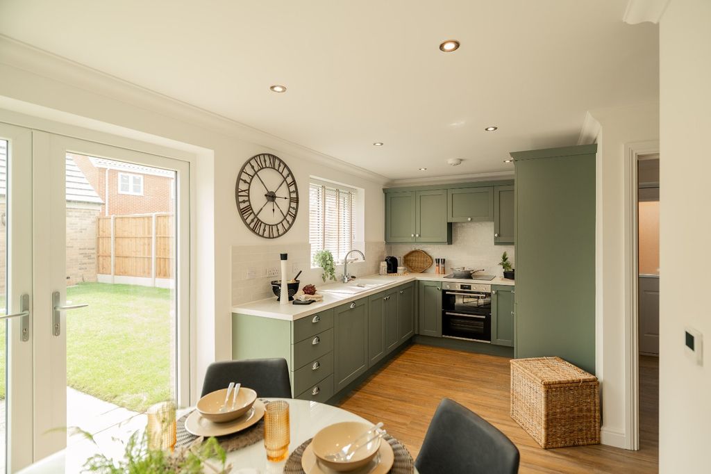 Property photo 3 of 10 Show Home Kitchen