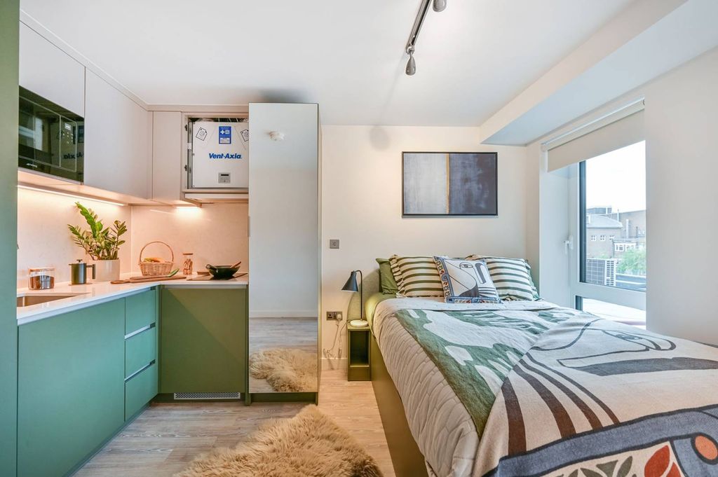 Property photo 3 of 15