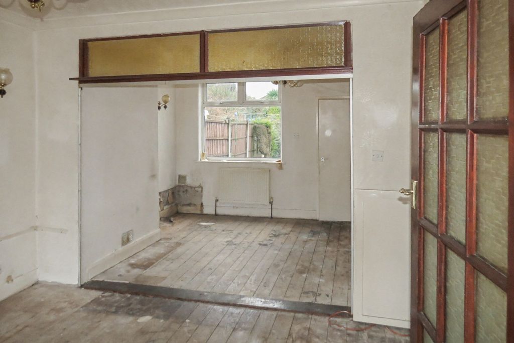 Property photo 2 of 18 28 Sergrim Road, Huyton, Knowsley, Merseyside, Liverpool, L36 2Qd