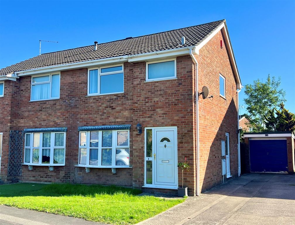 Property photo 1 of 13 Front