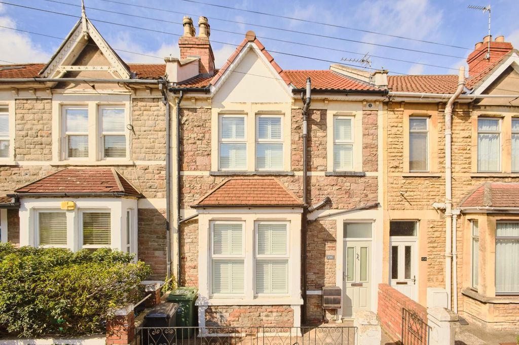 Property photo 2 of 35 Bs44HQ_0002.Jpg