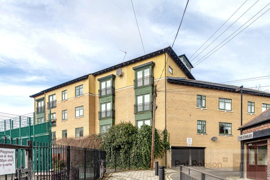 Property photo 2 of 8 Picture 2