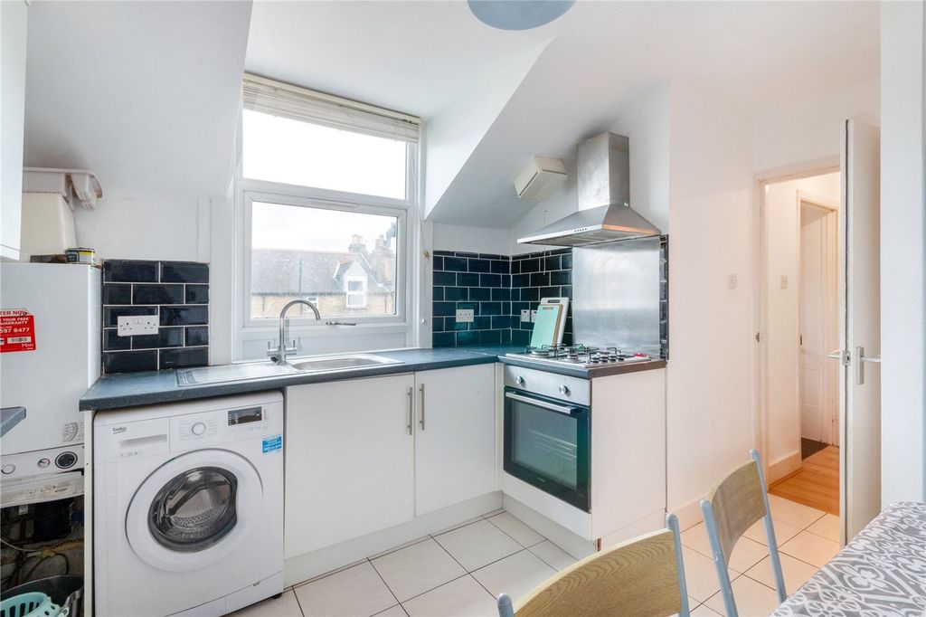 Property photo 2 of 9 Kitchen