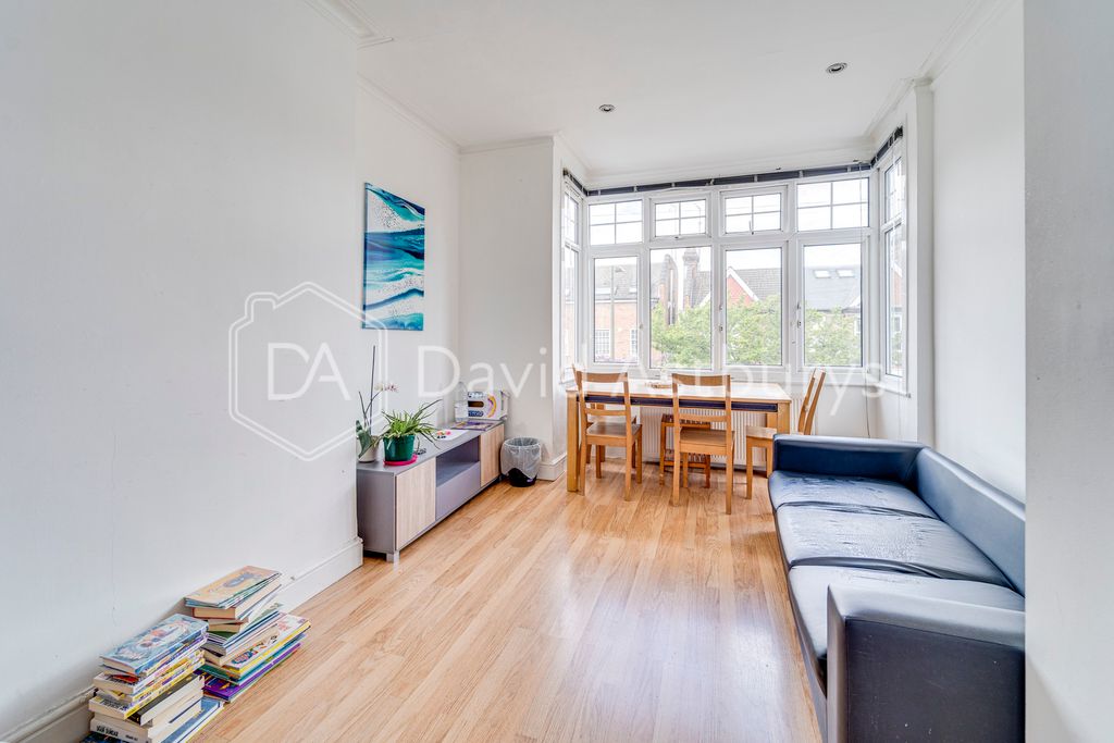 Property photo 2 of 7 Ndb09278_Enfused