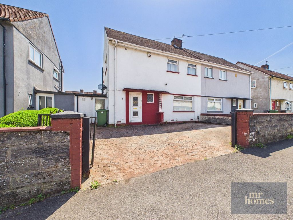 Property photo 1 of 18