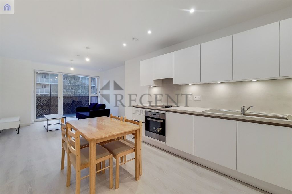 Property photo 1 of 12 Open Plan