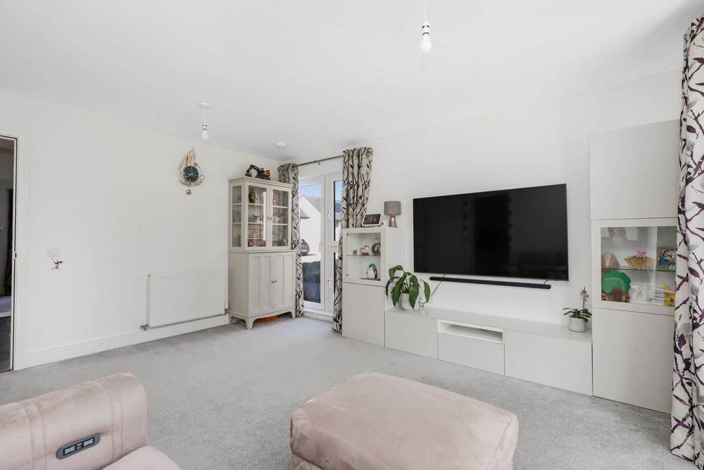 Property photo 3 of 15 Property Image 3