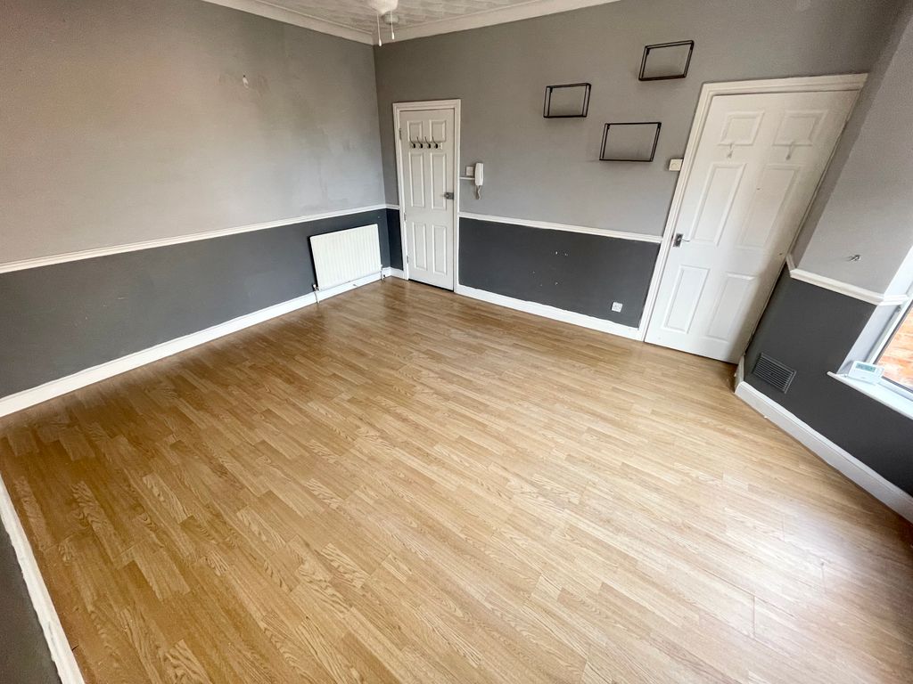 Property photo 3 of 5 Image