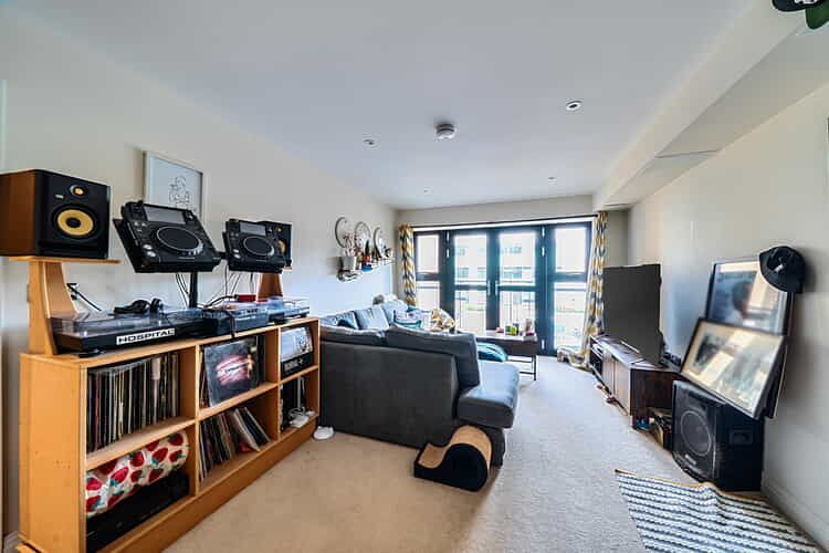 Property photo 3 of 18