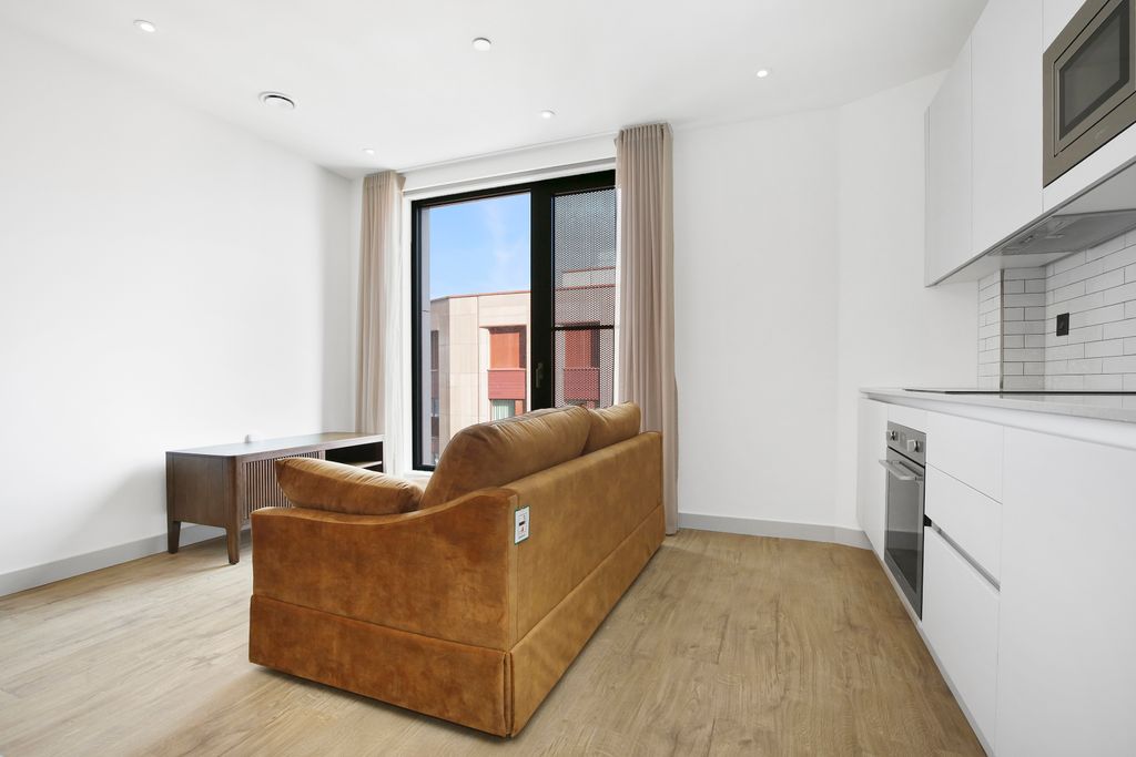 Property photo 3 of 29 Picture No. 21