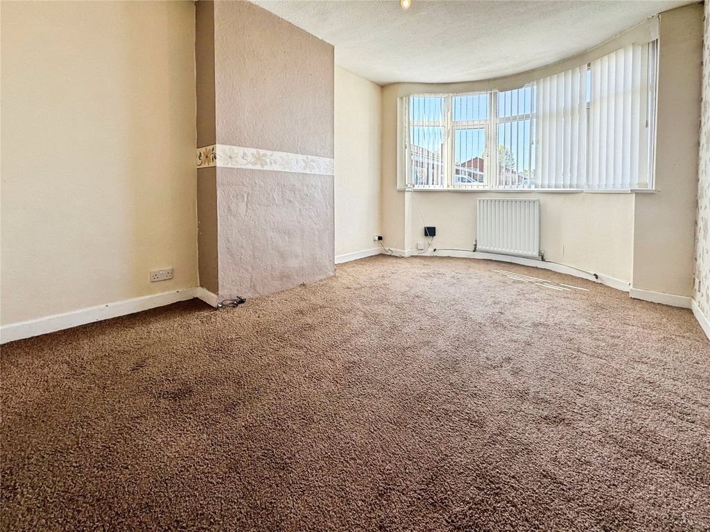 Property photo 3 of 12 Sitting Room