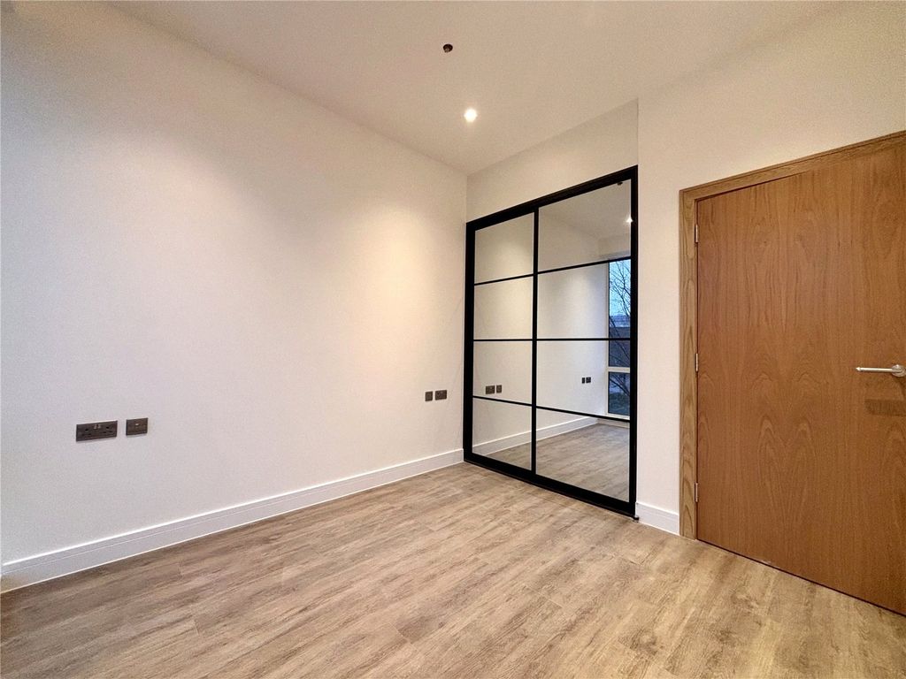 Property photo 3 of 29 Picture No. 21