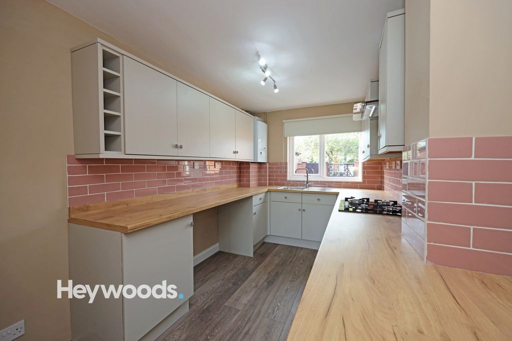 Property photo 3 of 30 0F1A0493