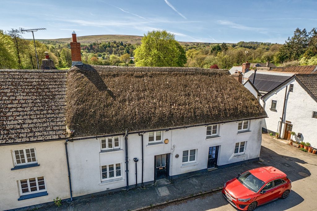 Property photo 1 of 28 1451747-20-69Ea34Fa4187c