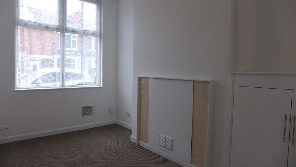 Property photo 2 of 9 Picture No. 14