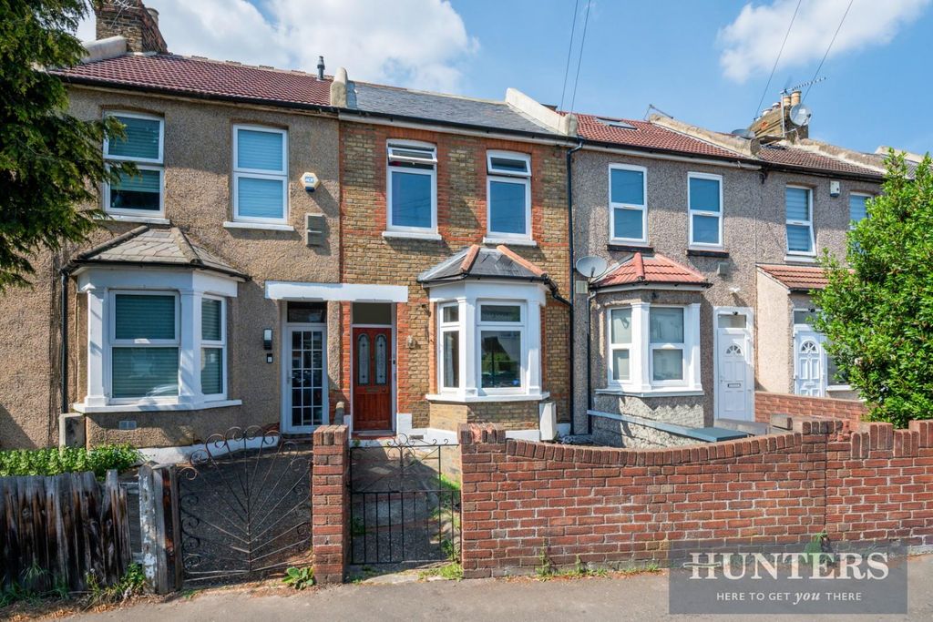 Property photo 1 of 12 Albion Road (12).Jpg