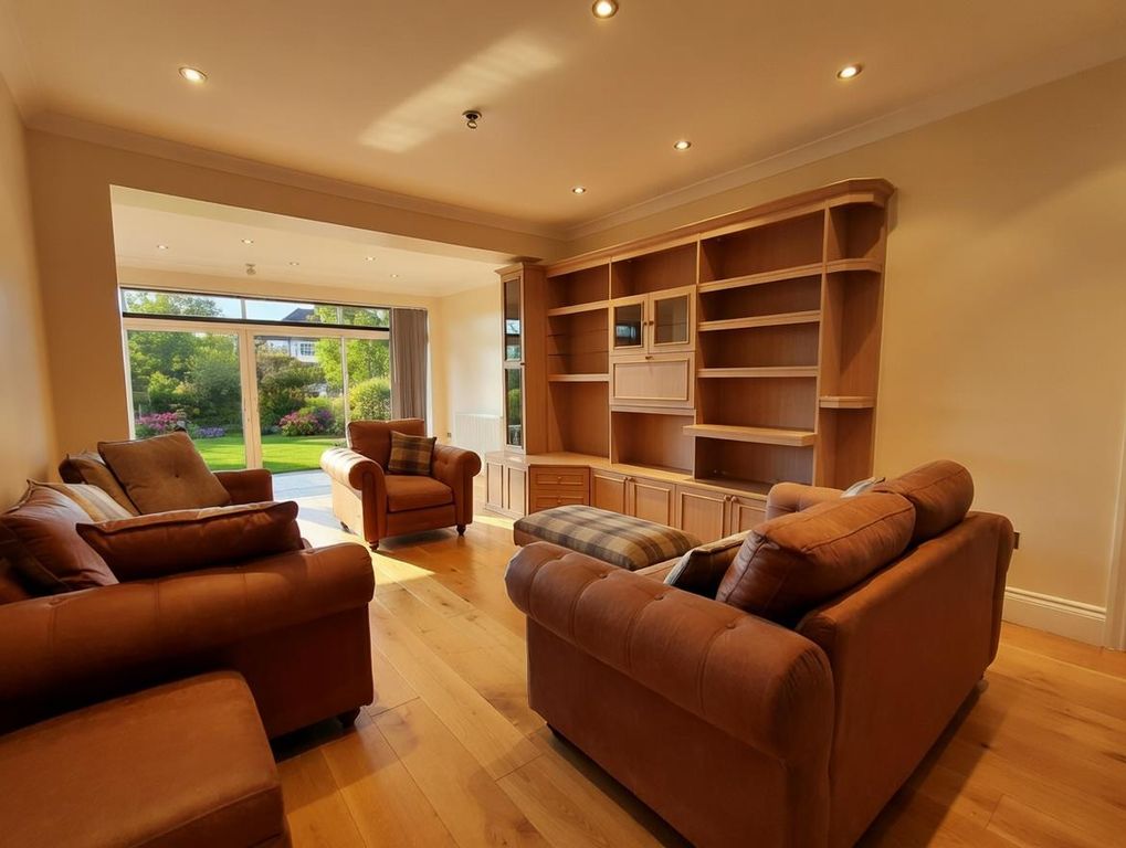 Property photo 2 of 17