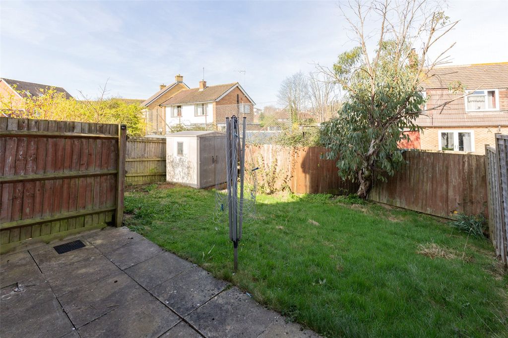 Property photo 2 of 20 Picture No. 21