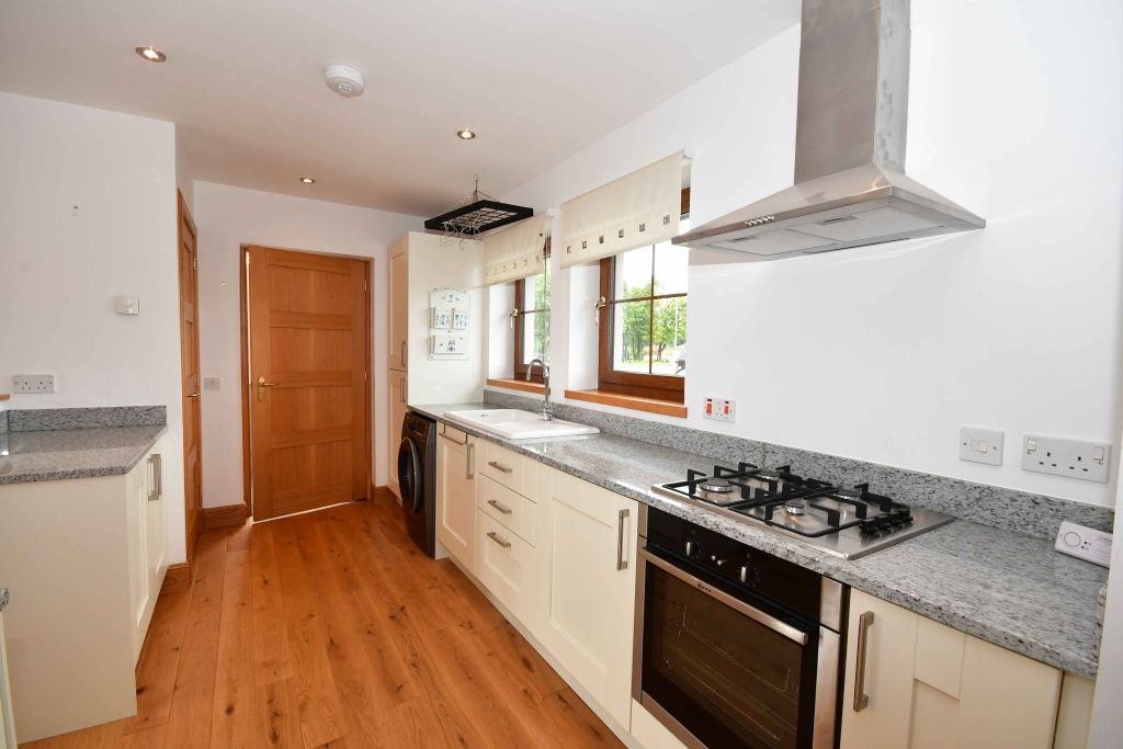 Property photo 1 of 10 Photo