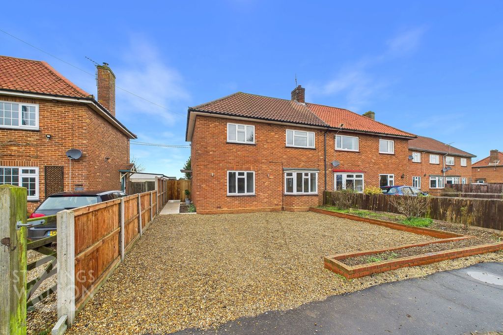 Property photo 1 of 26