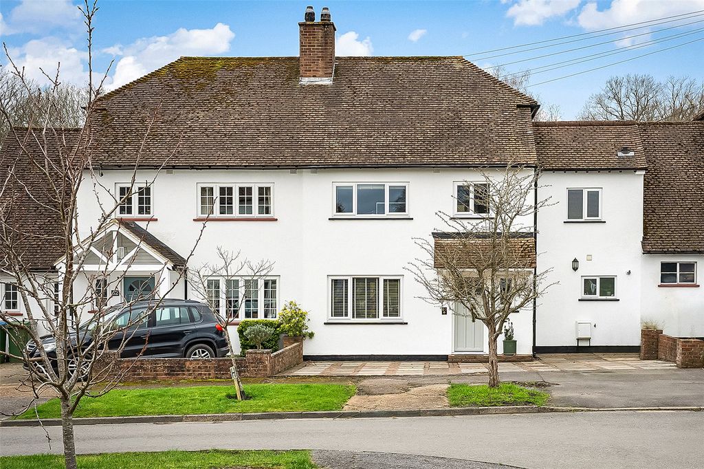 Property photo 1 of 44 House. Partnership