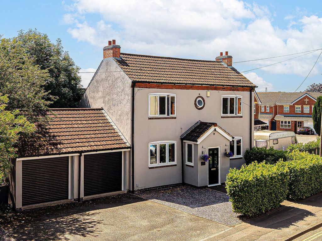 Property photo 1 of 42