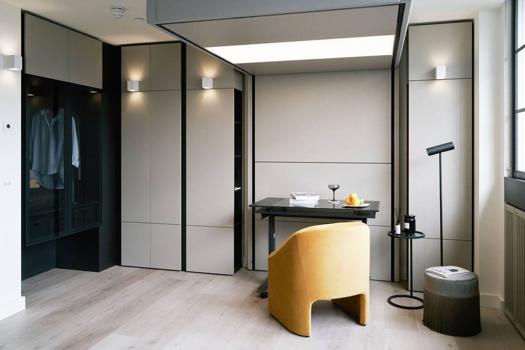 Property photo 2 of 34