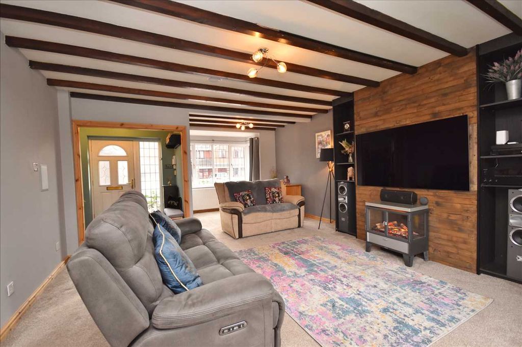 Property photo 3 of 27