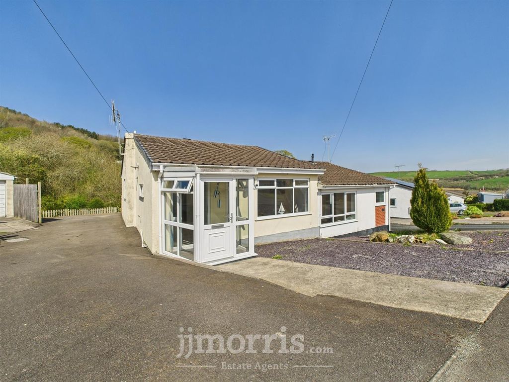 Property photo 2 of 15 Cam05297G0-Pr0023-Still014.Jpg