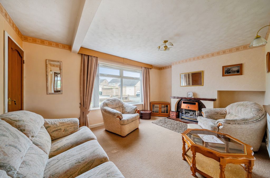 Property photo 3 of 20 1519930-9-1A080A6...