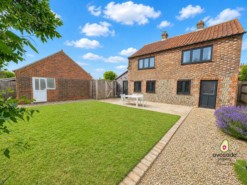 Property photo 3 of 17 5254565