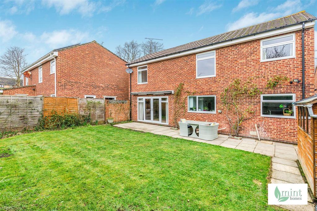 Property photo 2 of 22
