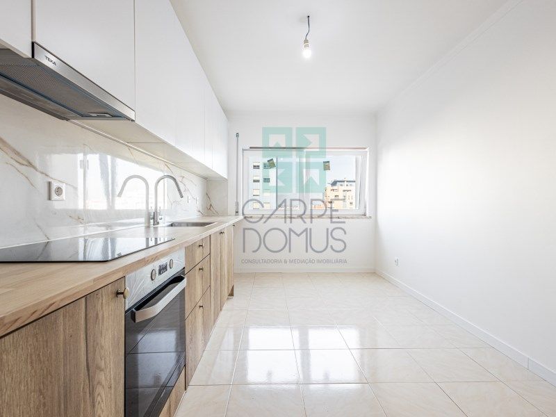 Property photo 3 of 68