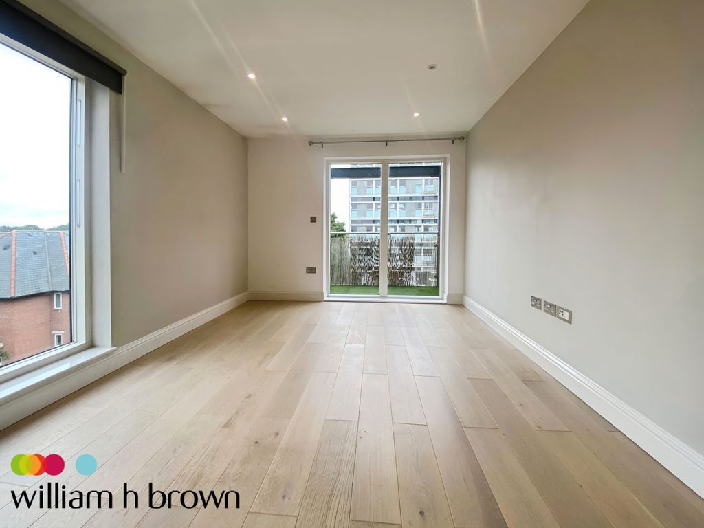 Property photo 2 of 11 Living Room