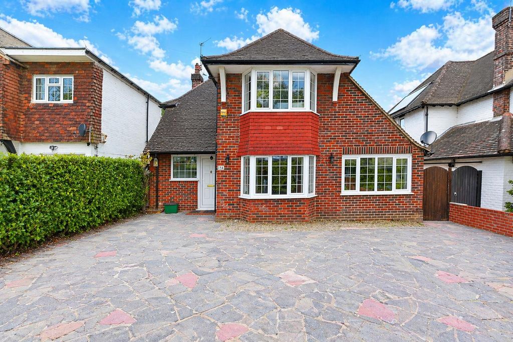 Property photo 1 of 33 114 Belmont Front.Jpg