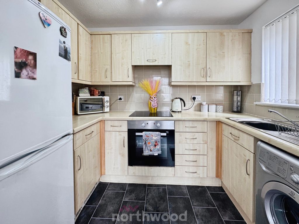 Property photo 2 of 11