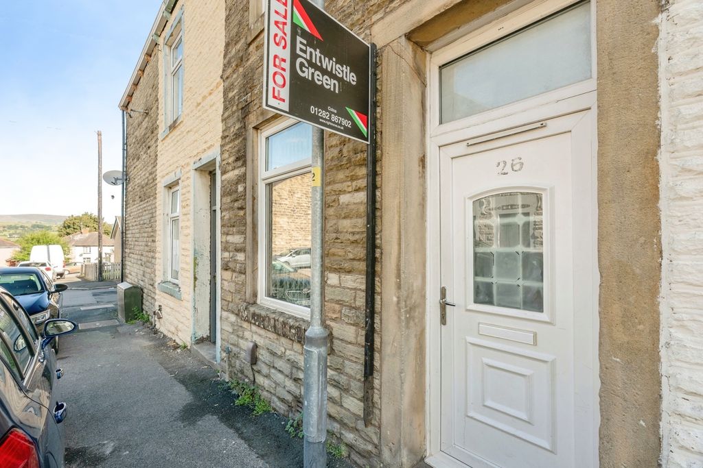 Property photo 2 of 12 Pbox-Img.Jpg