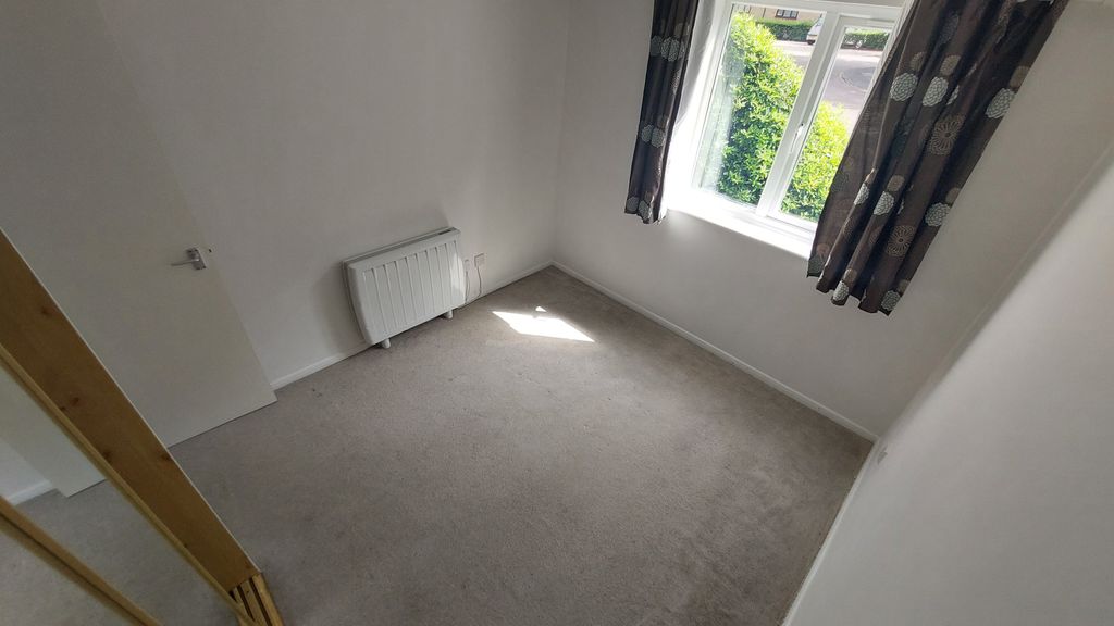 Property photo 2 of 8 Bedroom 1