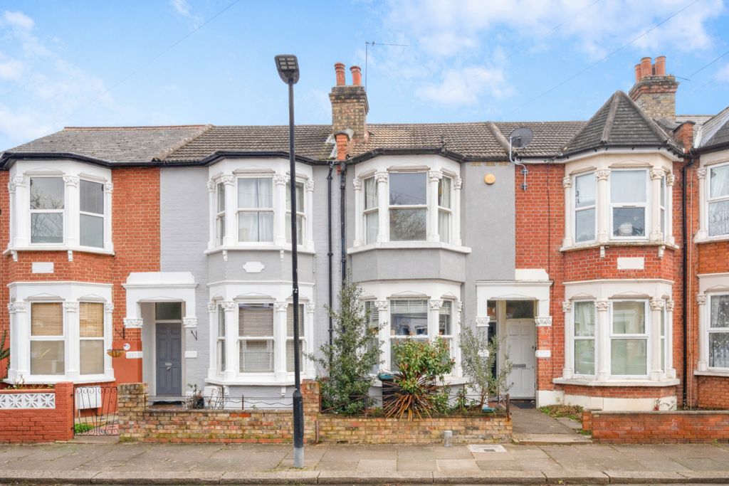 Property photo 2 of 14