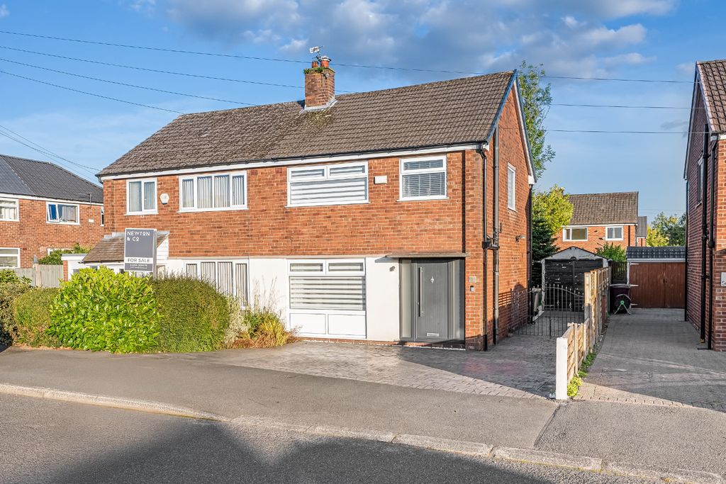 Property photo 1 of 31 5393022