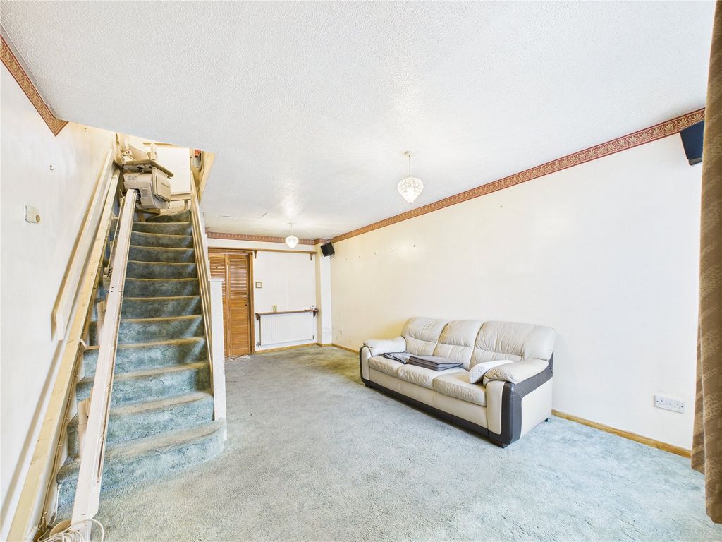 Property photo 2 of 17 Picture No. 05