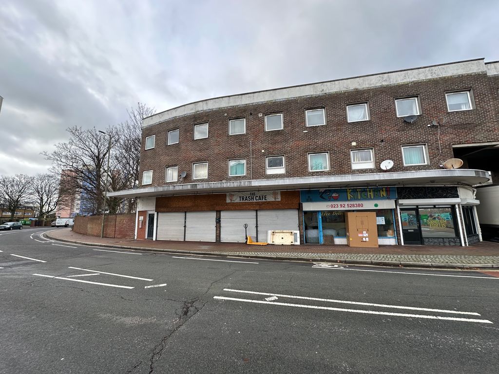 Property photo 1 of 6 Photo 6