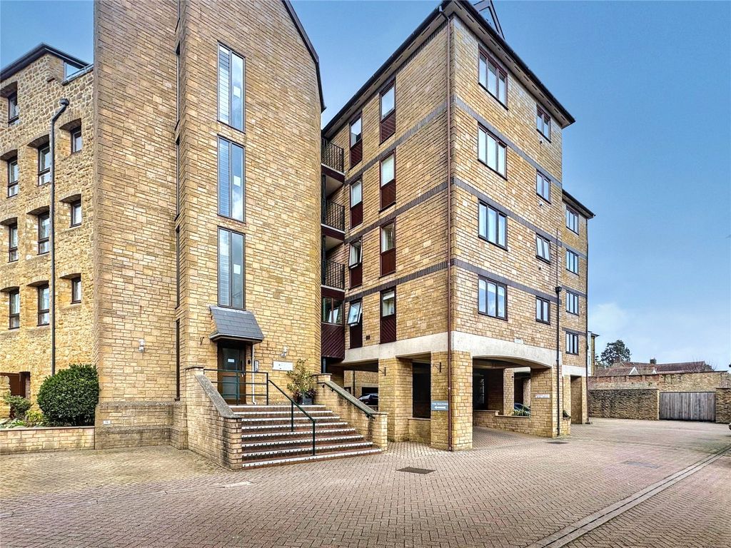 Property photo 1 of 9 Picture No. 22