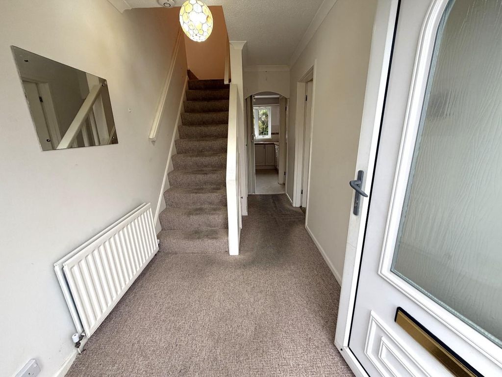 Property photo 3 of 23 Hall