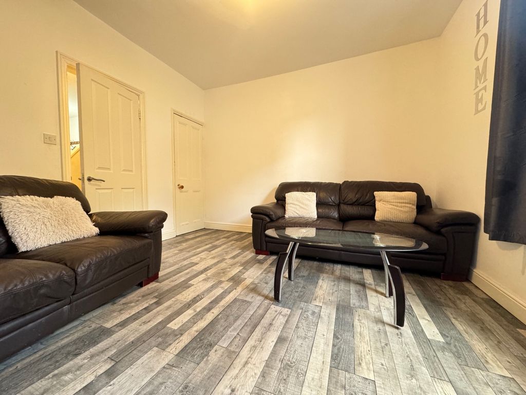 Property photo 1 of 9 Kgumrpsq