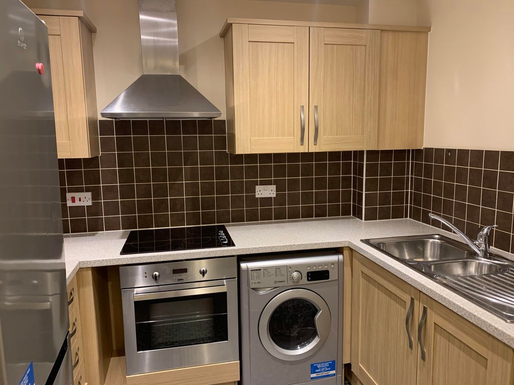 Property photo 3 of 5 Kitchen