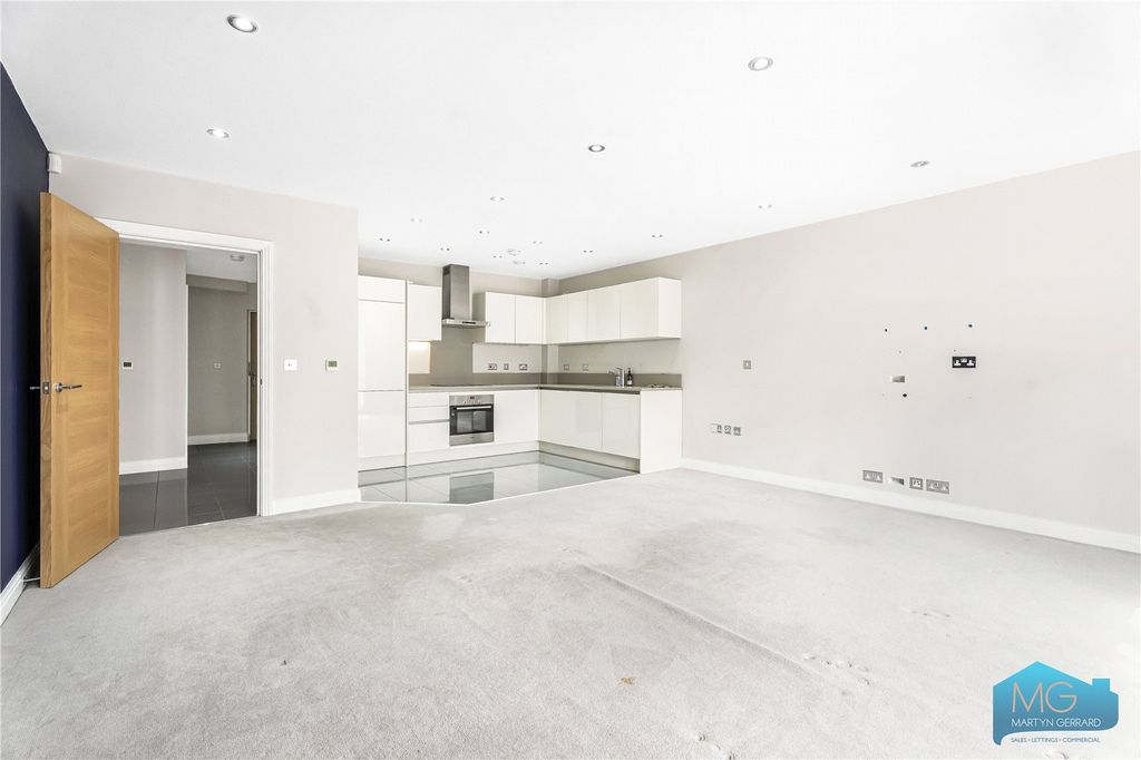 Property photo 3 of 15 Picture No. 10