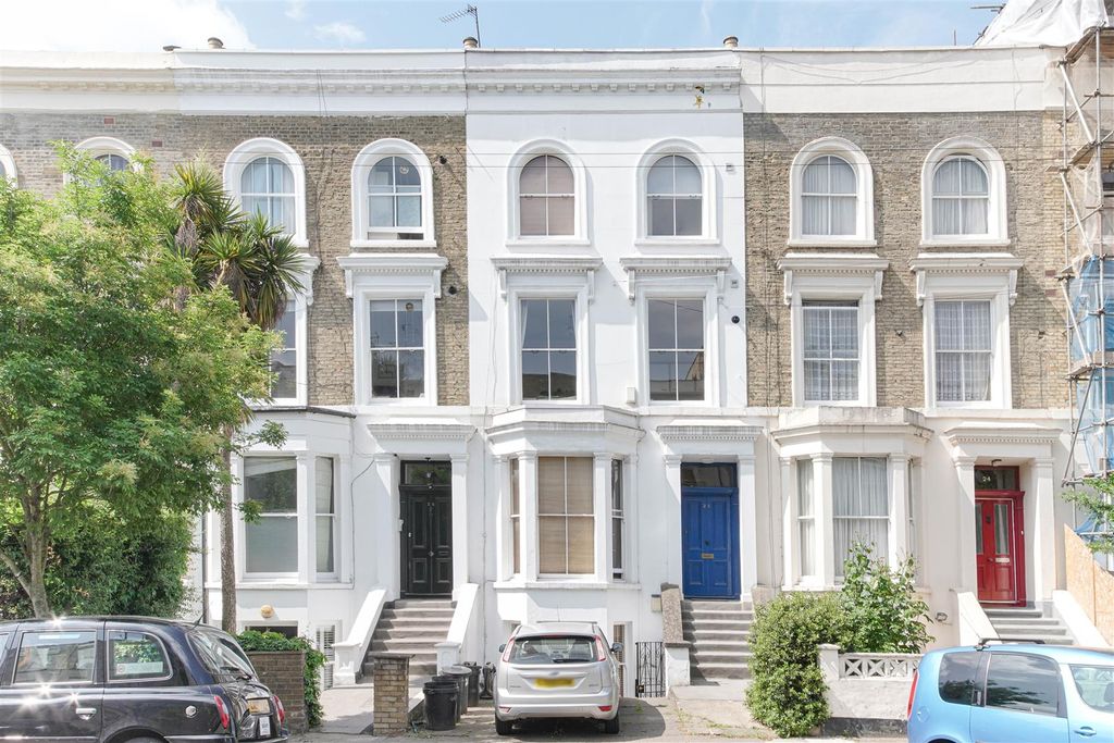 Property photo 1 of 16 Yonge Place N4-16.Jpg